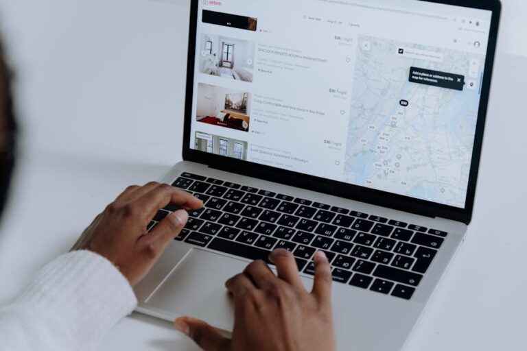 Tingkatkan Visibilitas Website Anda: Panduan Optimasi Voice Search Markas Studio