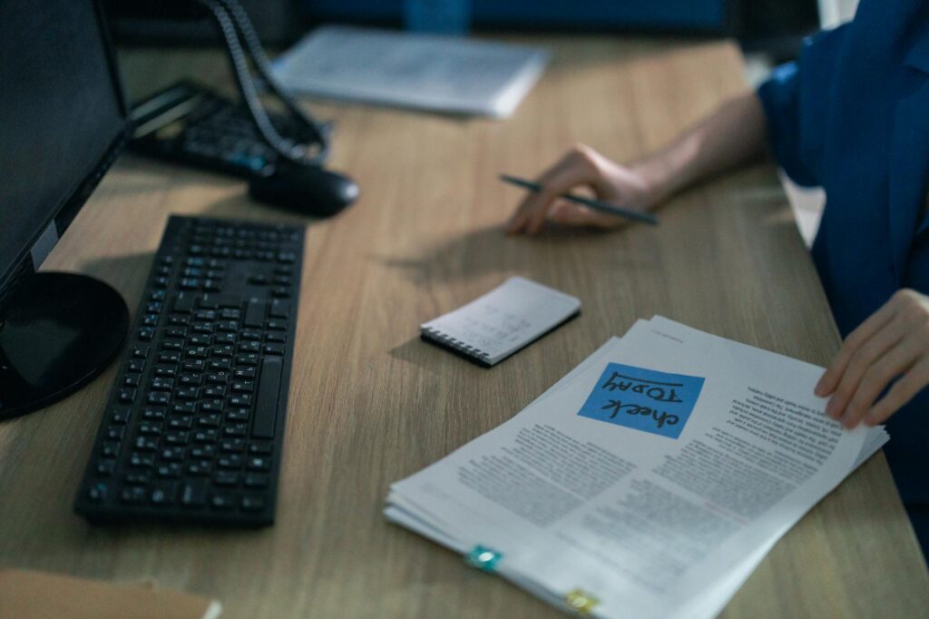 Comparison between browser extension and manual product data entry methods