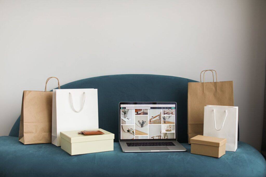 Tim eCommerce meninjau workflow governance import marketplace ke WooCommerce