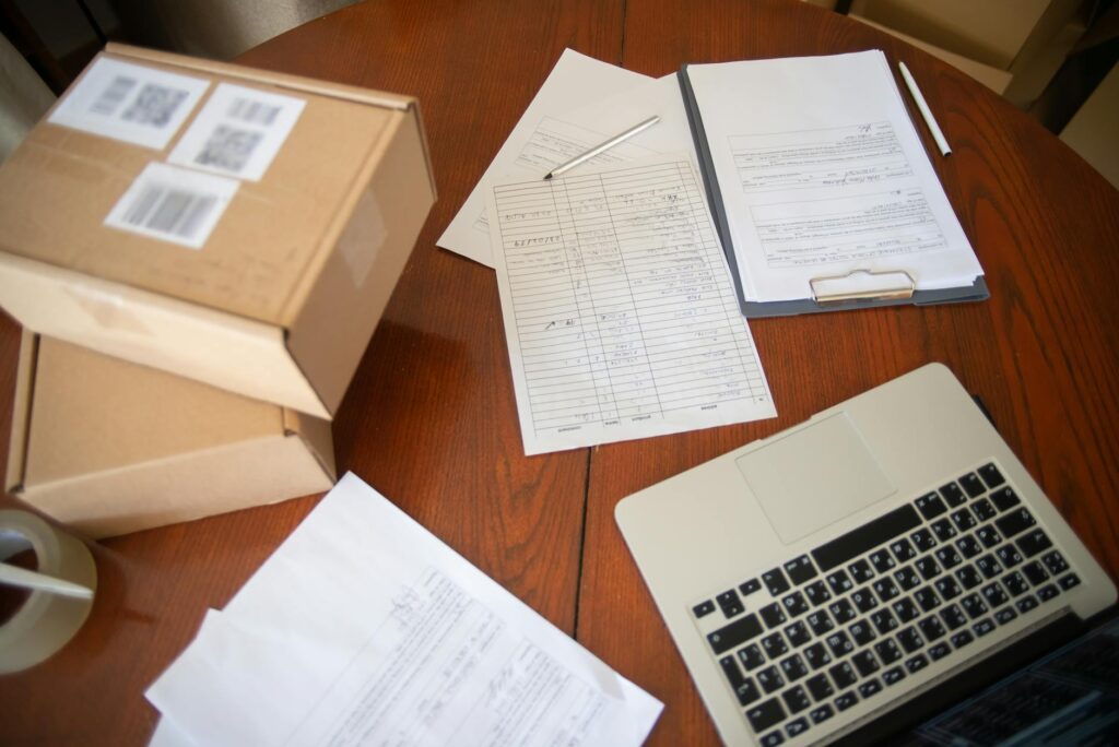 Indonesian ecommerce seller managing Shopee and WooCommerce catalog operations