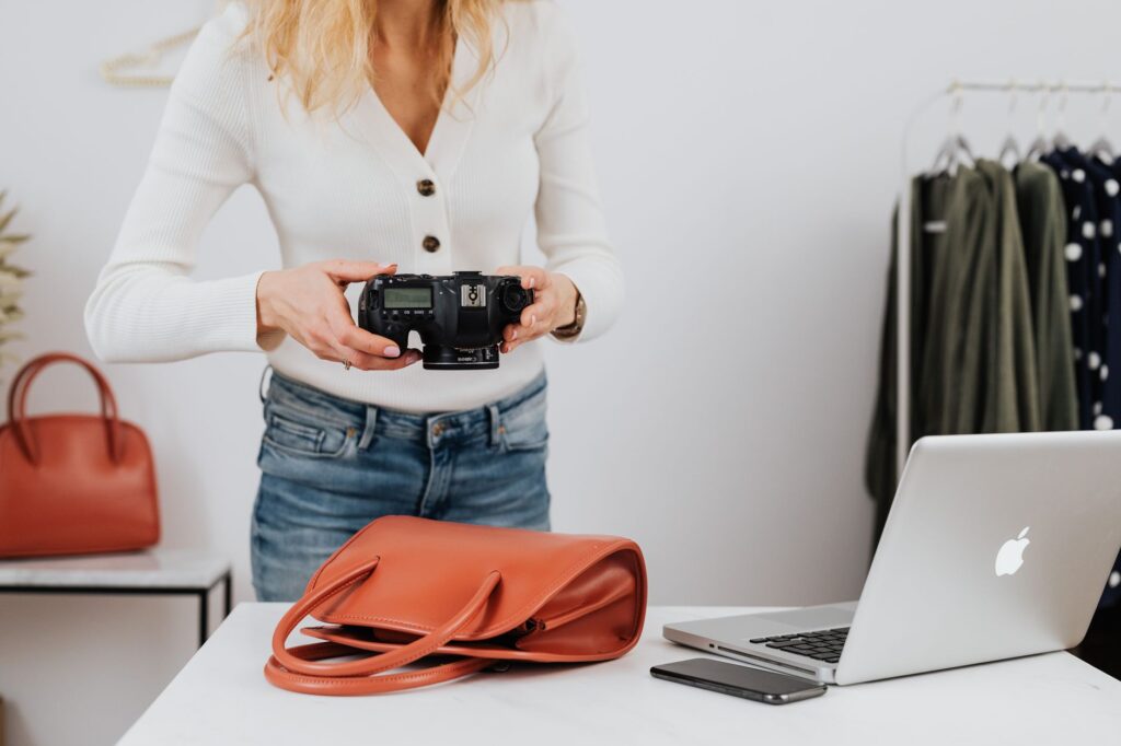 Product image management in WooCommerce media library