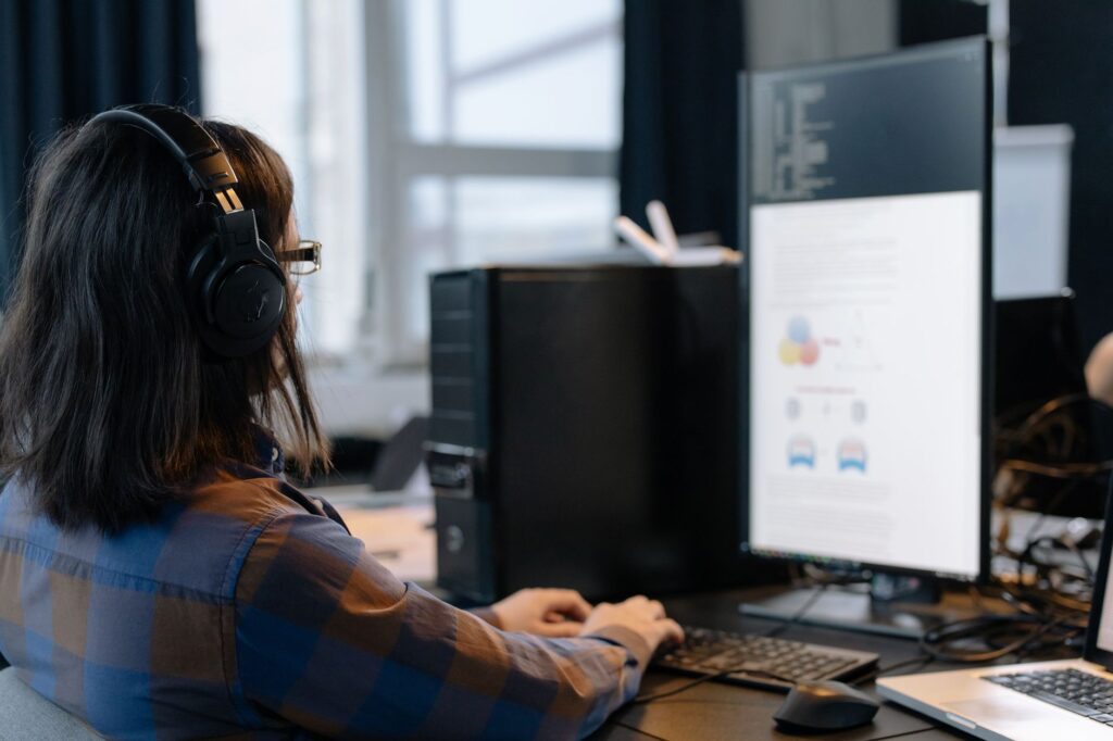 Technical support workflow for ecommerce import troubleshooting